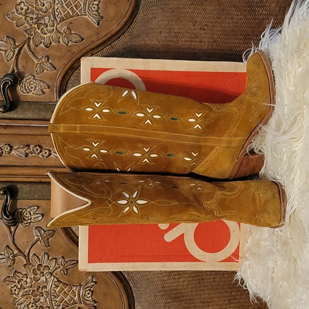 Dingo Vintage Suede Western Boots w/ Inlays 8M